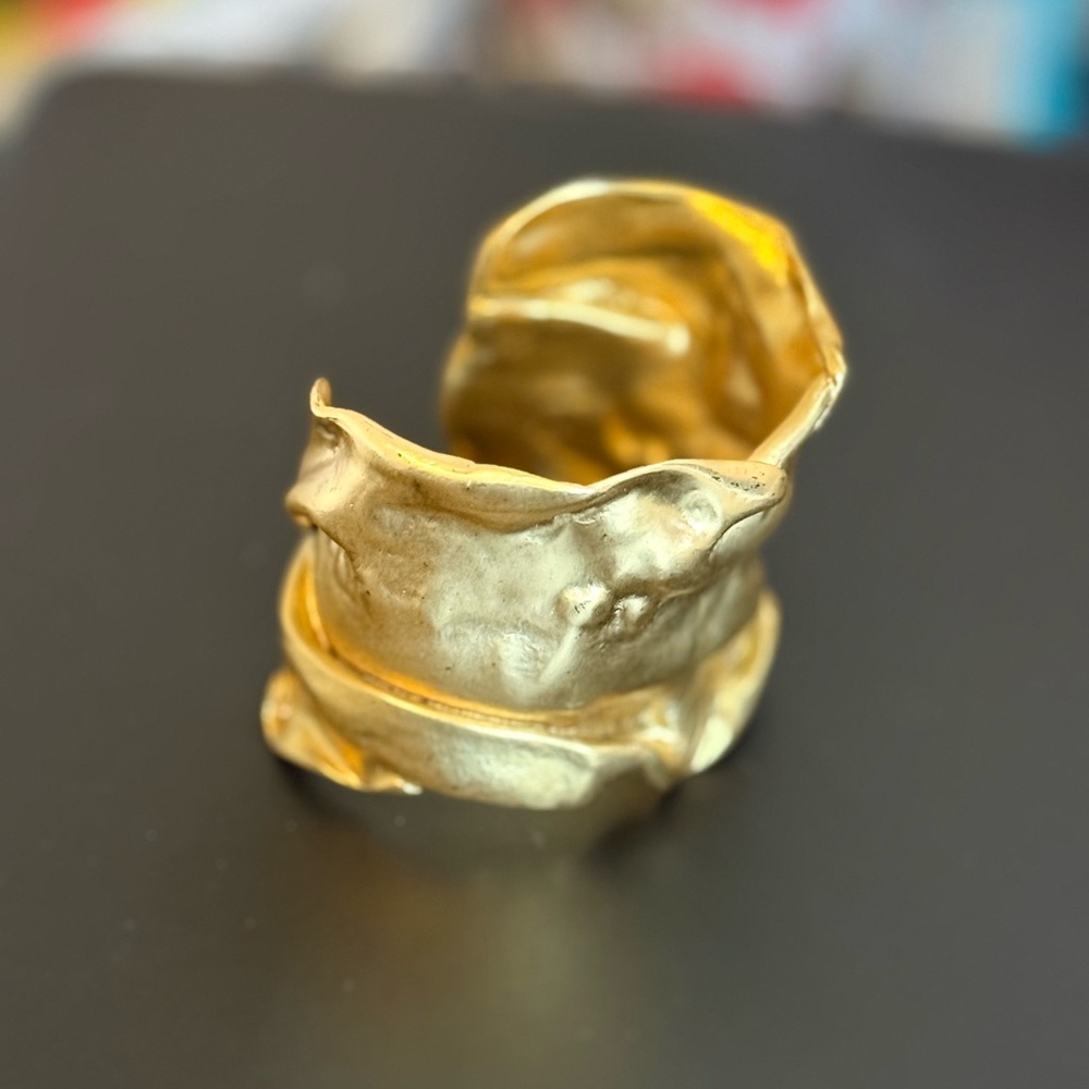 Karine Sultan Roman Column cuff bracelet - Picture 3 of 9